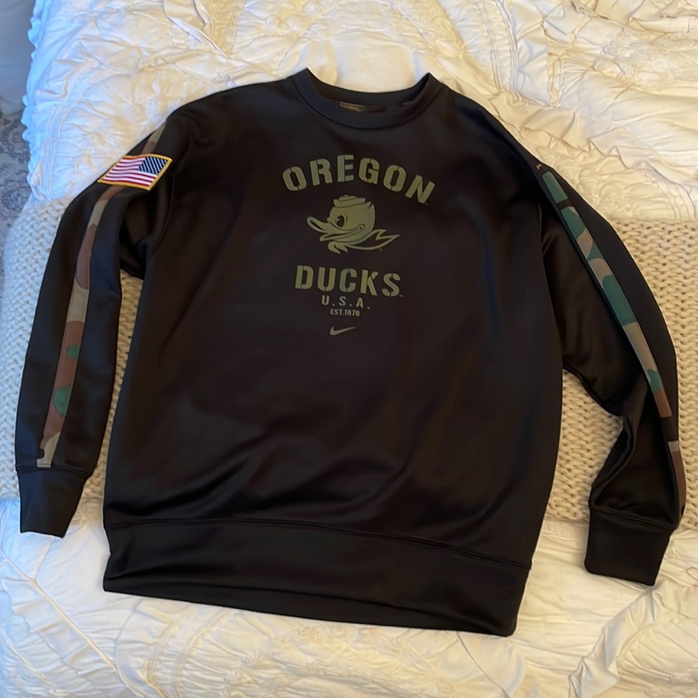 Nike Oregon Ducks On Field crewneck